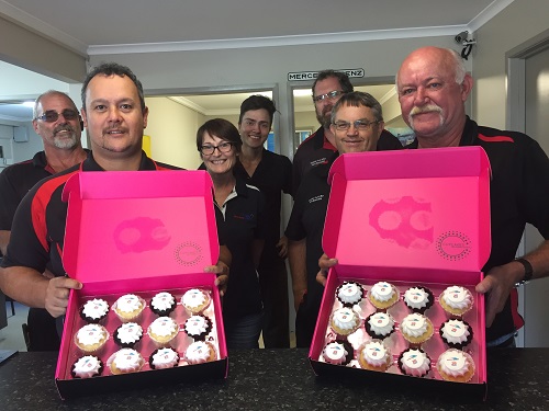 Brisbane team 25yr cupcakes 2 500x375
